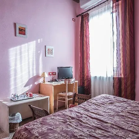 Residenza D'epoca Di San Martino B&B 시에나