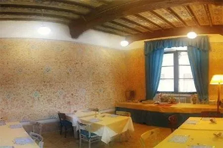 Oda ve Kahvaltı Residenza D'epoca Di San Martino 3*
